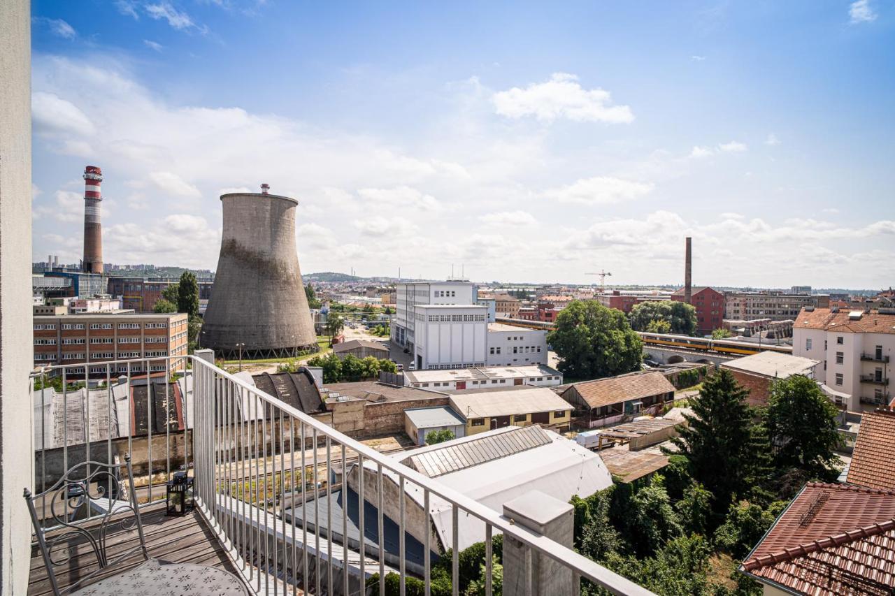 Zeppelin Studio With An Industrial View - Brno Daire Dış mekan fotoğraf